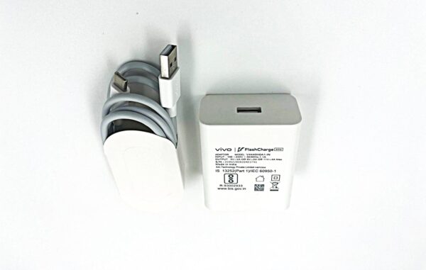 VIVO 44W Flash Charger with Cable - Image 2