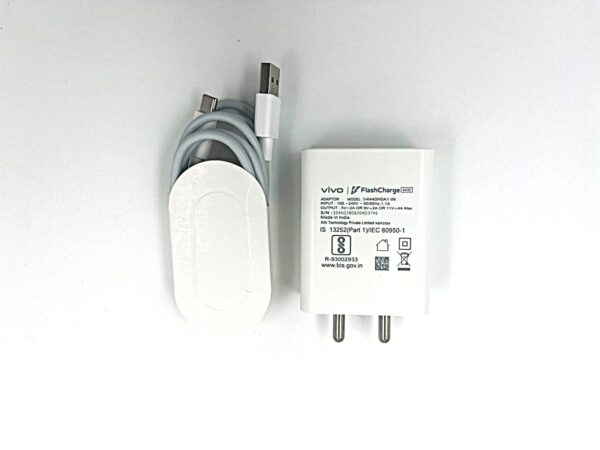 VIVO 44W Flash Charger with Cable - Image 3
