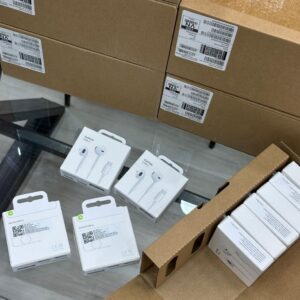 I PHONE 15 USB-C EARPHONES